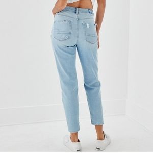 American Eagle Stretch High V-Rise Mom Jean